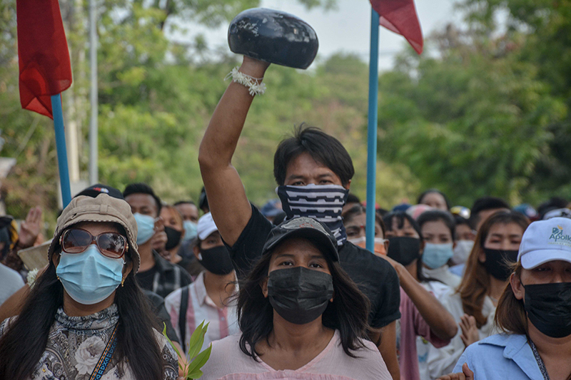 မန္တလေး မြတောင်သပိတ်စစ်ကြောင်း (ဓာတ်ပုံ)