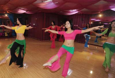 တ႐ုတ္ျပည္ရဲ့ ဗိုက္သားအက ႐ူးသြပ္မႈ