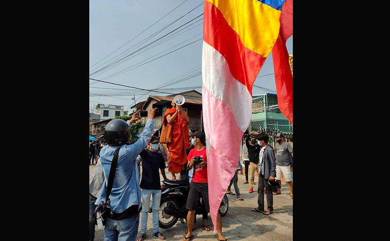 စစ်အာဏာရှင်စနစ်တိုက်ဖျက်ရေး သင်္ကြန်အကြိုနေ့ မန္တလေး အထွေထွေတပ်ပေါင်းစုသပိတ်စစ်ကြောင်းများ