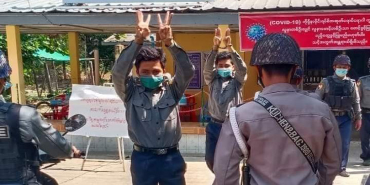 စစ်အာဏာရှင်ဆန့်ကျင်သည့် ရဲ ၂ ဦး ထောင်တွင်းဆန္ဒပြမှုဖြင့် တိုက်ပိတ်ခံရ