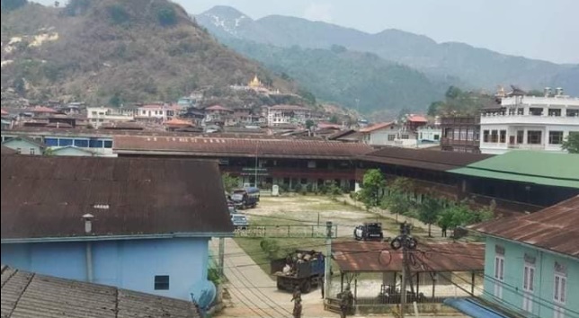 မိုးကုတ်မြို့ အောင်ချမ်းသာကျောင်းကို အကြမ်းဖက်စစ်အုပ်စုက တပ်စွဲ