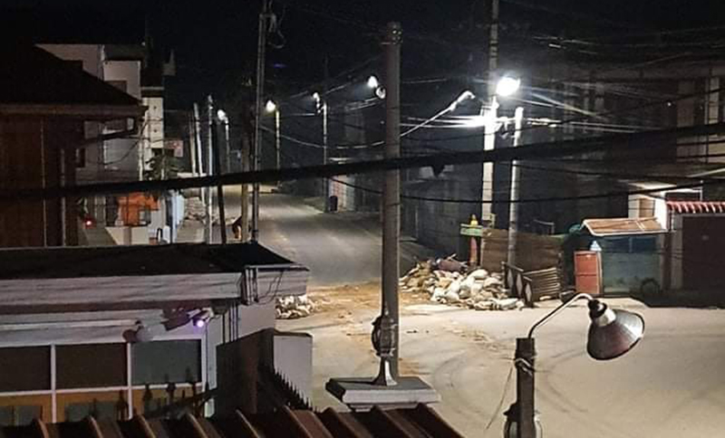 မိုးကုတ်က တအာင်းပလောင်လူငယ်တာဝန်ခံနှင့် လီဆူသူဌေးတဦးကို အကြမ်းဖက်စစ်အုပ်စု ဖမ်းဆီး