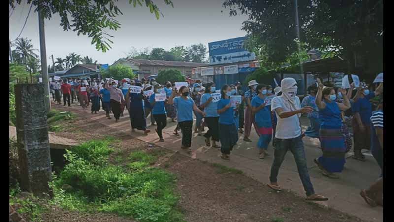 ဖမ်းဆီးခံရသူများ လွတ်မြောက်ရေး ကံပေါက်တွင် Blue Shirt ကမ်ပိန်းပြုလုပ်