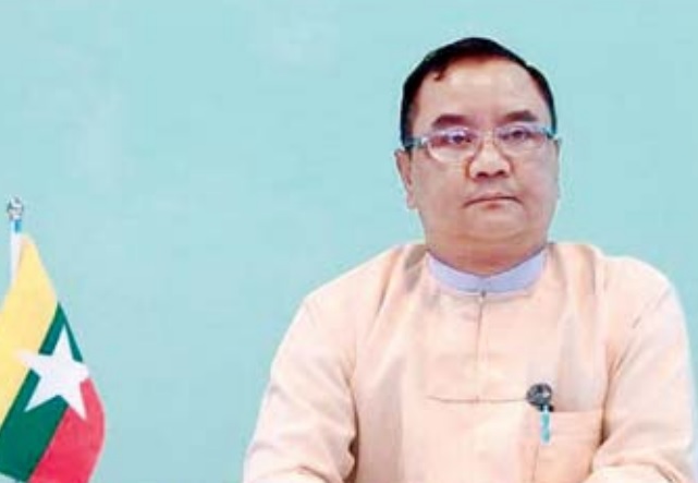ရုရှားနှင့်တရုတ် ထုတ်ကုန်နဲ့တင်လုံလောက်နေပြီဟု  ဗိုလ်မှူးချုပ်ဇော်မင်းထွန်းပြော