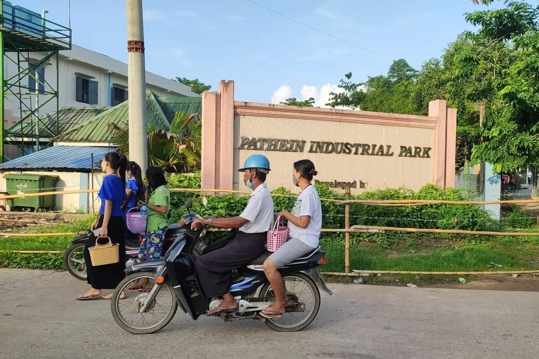 နိုင်ငံခြားသားလုပ်ငန်းရှင်များက စက်ရုံပိတ်ပြီး မြန်မာနိုင်ငံမှ ထွက်ခွာရန်ပြင်ဆင်၊ အလုပ်လက်မဲ့ ပြဿနာ ပိုဆိုးလာနိုင်
