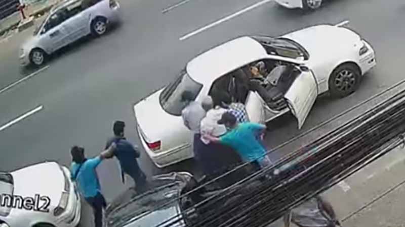 NLD ဗဟိုကော်မတီဝင်အပါအဝင် ၃ ဦးကို အကြမ်းဖက်စစ်အုပ်စုက သေနတ်ထောက်ဖမ်းဆီး