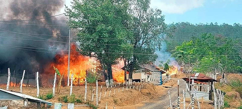 Surkhua မြို့ရှိ အကြမ်းဖက်စစ်အာဏာရှင်ရဲ့ တပ်စခန်းကို CDF သိမ်းပိုက်