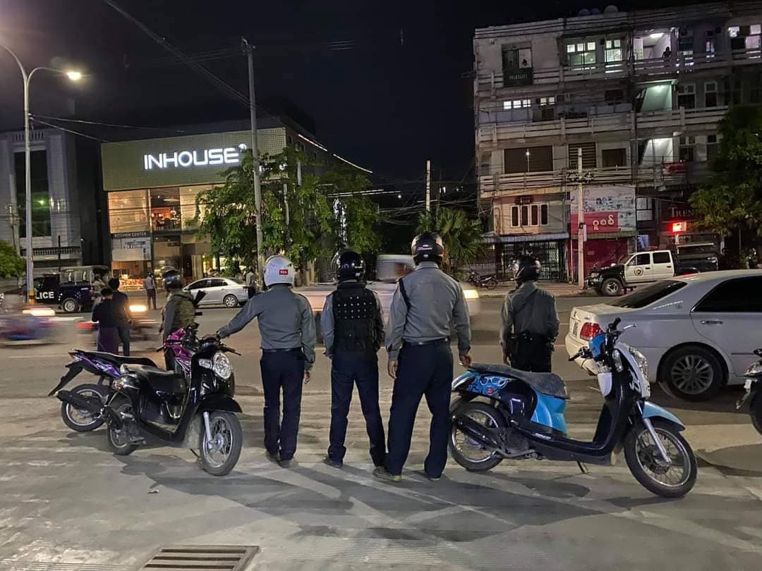 ယနေ့ မန္တလေးမြို့တွင်  အနည်းဆုံး ၁၀ နေရာ ဗုံးကွဲ