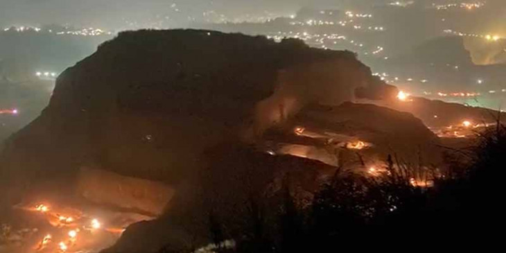 ဖားကန့်တွင်  အကြမ်းဖက်စစ်တပ်က ငွေကောက်ပြီး တရားမဝင်ကျောက်စိမ်း တူးခွင့်ပြု