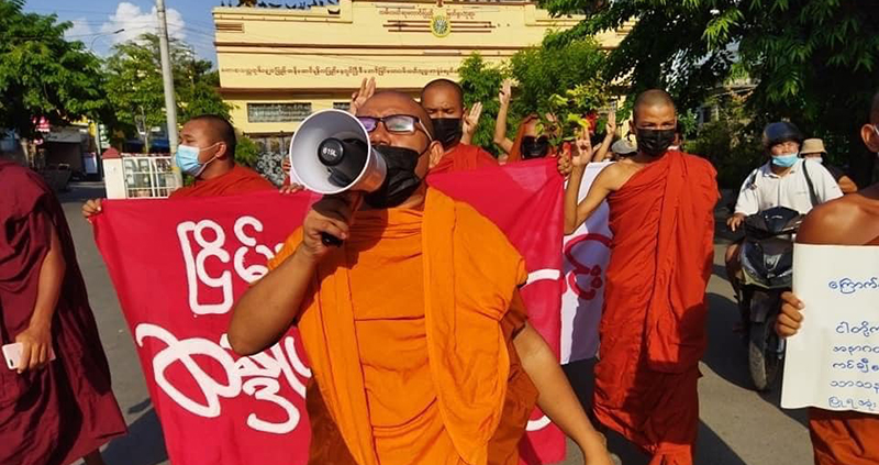 မန္တလေး သံဃသမဂ္ဂ သပိတ်စစ်ကြောင်းအား ဖြိုခွင်းပြီး သံဃာတော်များကို ရိုက်နှက်ဖမ်းဆီး