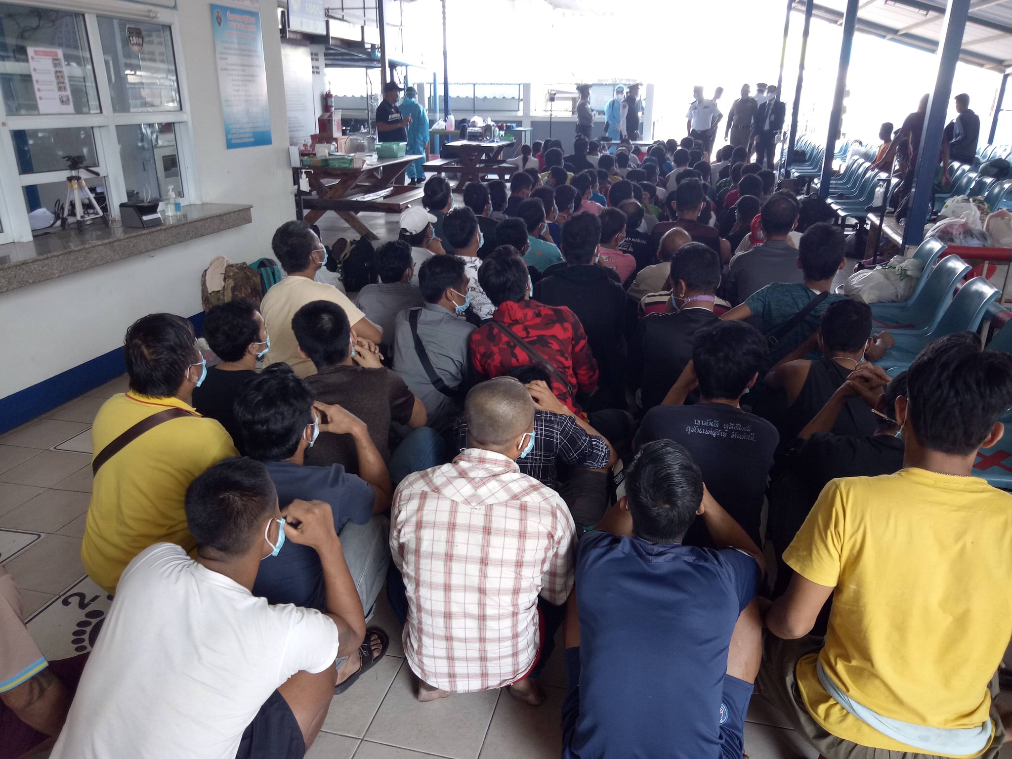 ထိုင်းပြန်ရွှေ့ပြောင်းလုပ်သားများကို နယ်စပ်မှ မြန်မာပြည်ပြန်ဝင်ခွင့် သီတင်း ၂ ပတ်ကြာ ရပ်ဆိုင်း