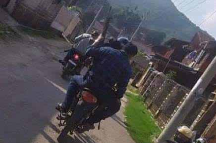 မိုးကုတ်မြို့က ပန်းရံဆရာ ၁ ဦး ဖမ်းဆီးခံရ