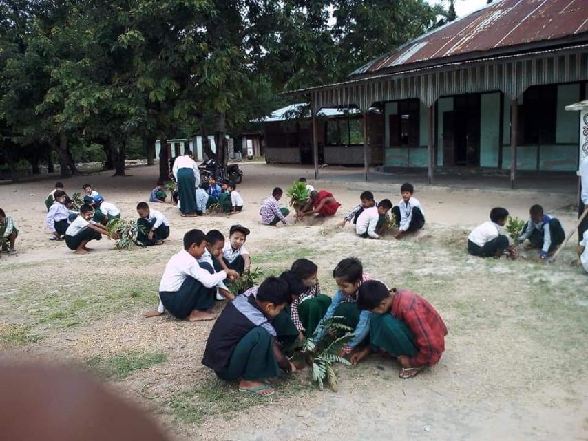 တန့်ဆည်မြို့နယ်၊ ရွာသာယာကျေးရွာ အထက်တန်းကျောင်းတွင် ဗုံးကွဲ
