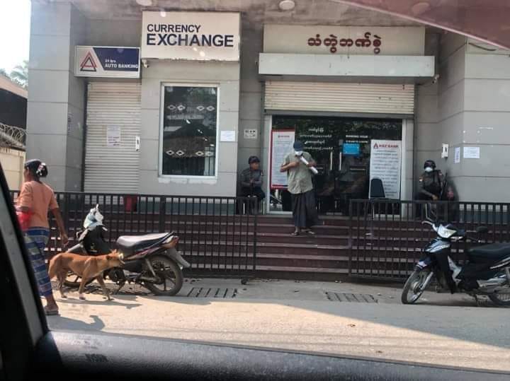 ရခိုင်ပြည်နယ်က ကန်ထရိုက်စီးပွားရေးလုပ်ငန်းရှင်များ အခက်ကြုံ