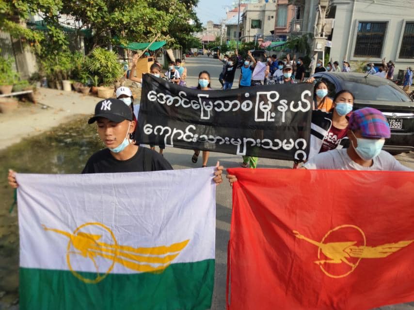မန္တလေးတွင် စစ်အာဏာရှင်ဆန့်ကျင်ရေးငြိမ်းချမ်းစွာ ဆက်လက်ဆန္ဒပြ