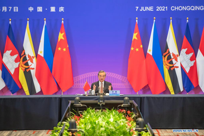 မြန်မာ့အရေး အာဆီယံနှင့်ပူးပေါင်းဆောင်ရွက်ရန် အသင့်ရှိဟု တရုတ်နိုင်ငံခြားရေးဝန်ကြီးပြော