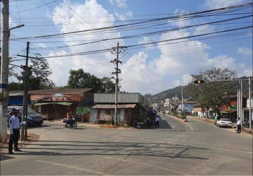 မိုးကုတ်မြို့သို့ ပြန်လာသည့် လူငယ် ၆ ဦး ဖမ်းဆီးခံရ