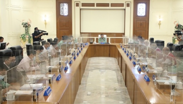 ဘဏ္ဍာရေးနှစ်ပြန်ပြောင်းမည်၊ ၄ လအတွင်း တိုင်းပြည်တိုးတက်လာဟု အကြမ်းဖက် စစ်ခေါင်းဆောင်ပြော