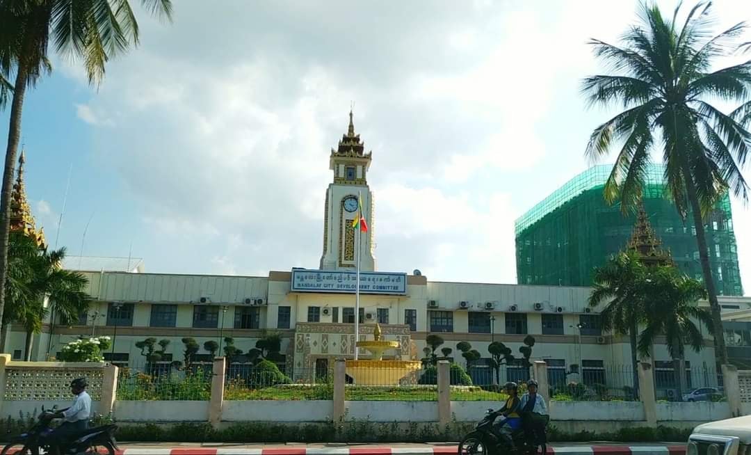 ကိုဗစ်ကာကွယ်ဆေး၂ ကြိမ်ထိုးထားသည့် မန္တလေးစည်ပင်ဌာနမှူးနှင့် မိသားစုထံမှ ကိုဗစ်ပိုးတွေ့ရှိ
