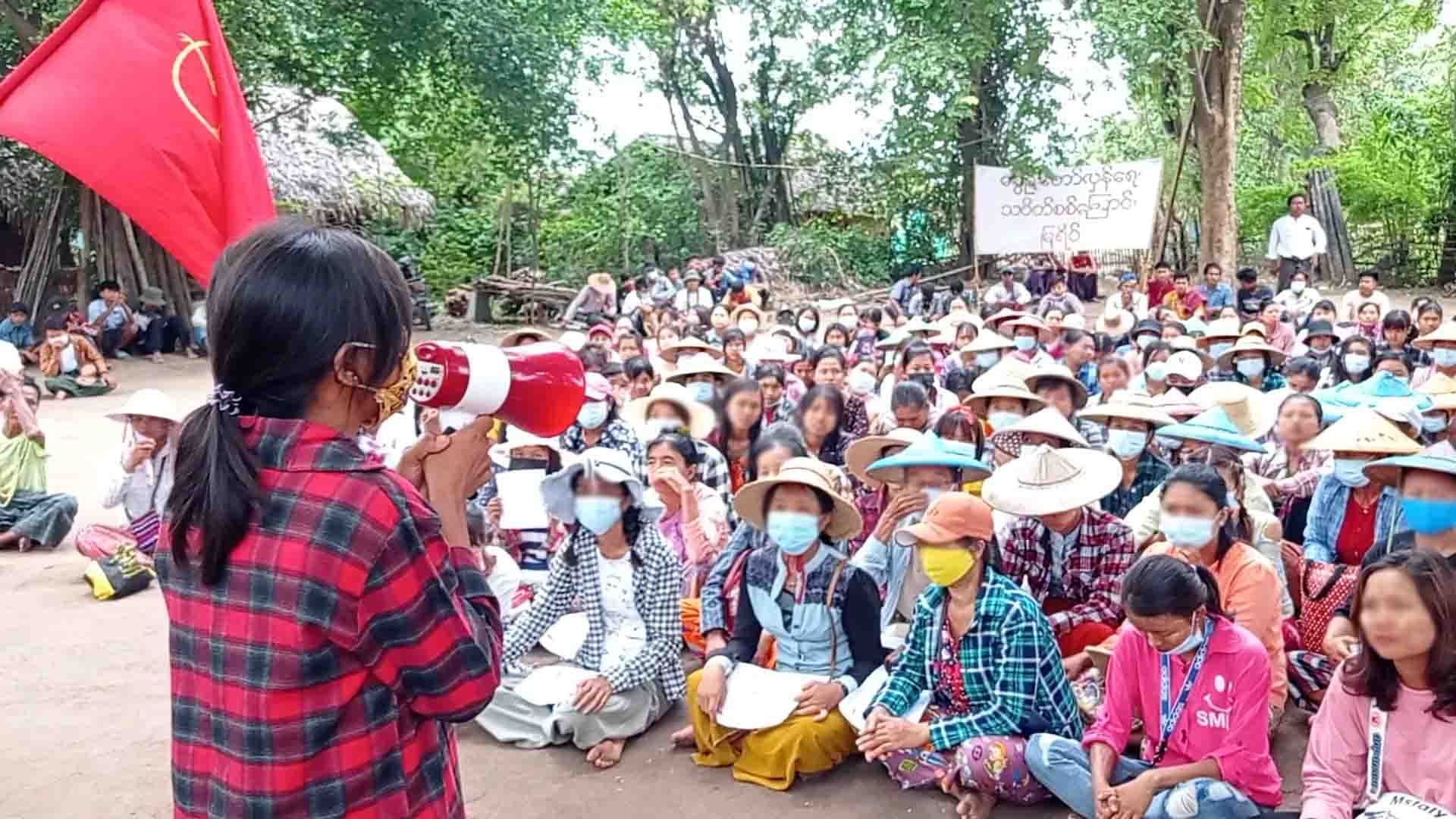 ယင်းမာပင်နှင့် ဆားလင်းကြီးဒေသခံပြည်သူ ထောင်ချီ စစ်အာဏာရှင်ဆန့်ကျင်ဆန္ဒပြ