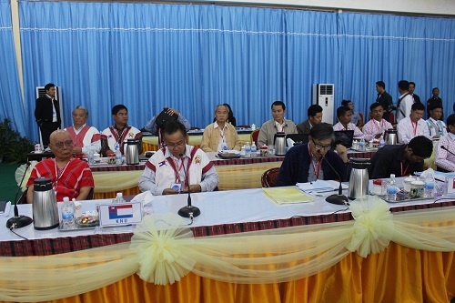 တျပည္လံုး အပစ္ခတ္ရပ္စဲေရးဆိုင္ရာမူၾကမ္းကို ျပင္ဆင္ျဖည့္စြက္ရန္ တိုင္းရင္းသားလက္နက္ကိုင္ ၁၄ ဖဲြ့ ေဆြးေနြး