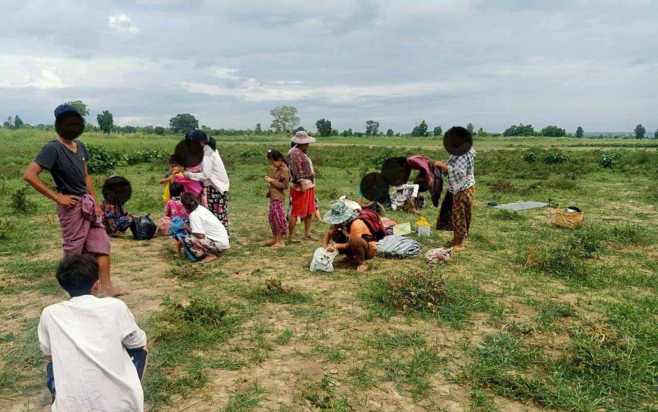 အကြမ်းဖက်စစ်တပ်ဘေးရန်ကြောင့် မင်းကင်းနယ်သားသောင်းချီ ထွက်ပြေးတိမ်းရှောင်နေရ