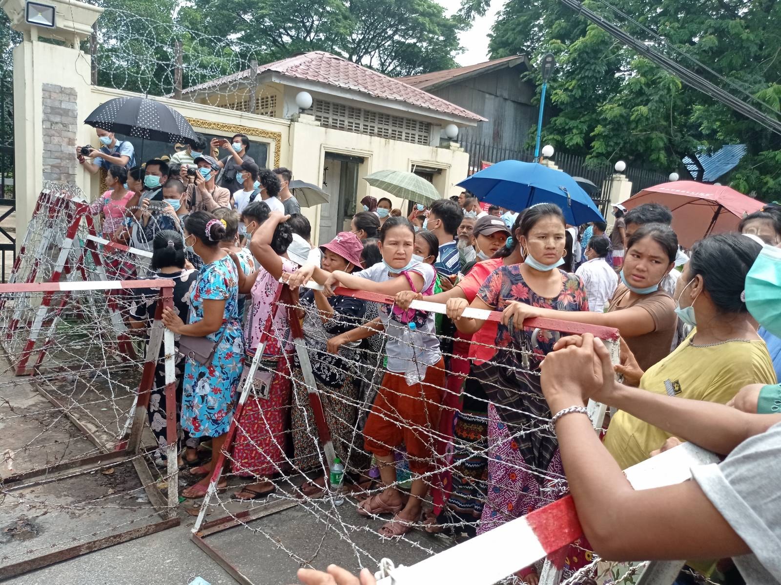 ရန်ကုန်အင်းစိန်ထောင်မှ အကျဉ်းသား ၇၀၀ ယနေ့လွှတ်ပေးမည်ဟုဆို