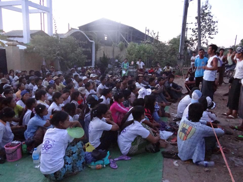 ေတာ္၀င္ သစ္အေခ်ာထည္ လုပ္သားမ်ားကို ျပစ္ဒဏ္ခ်မွတ္