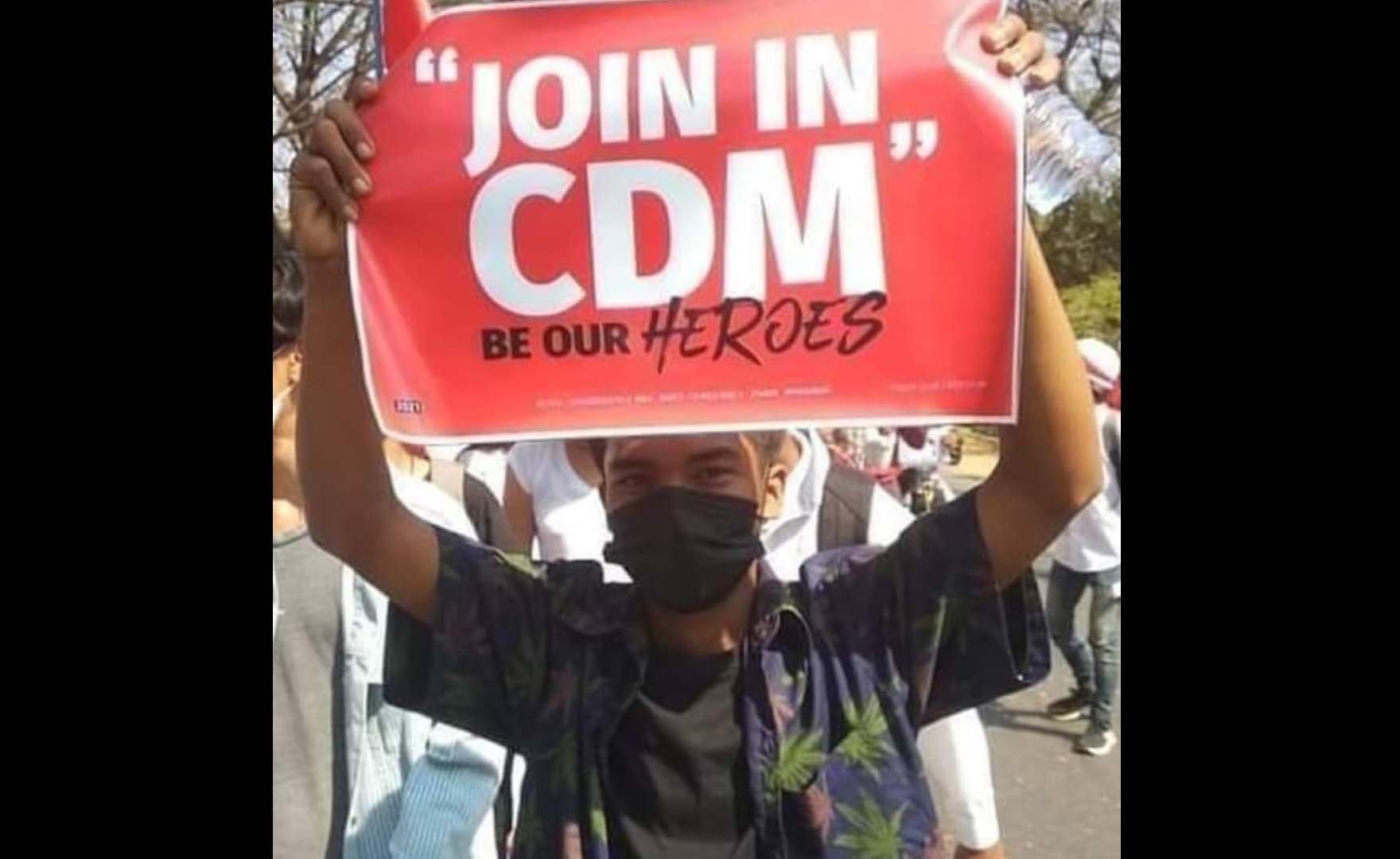 အကြမ်းဖက်စစ်တပ်ကဖမ်းသွားပြီး သေဆုံးခဲ့သည့်လူငယ်အား မိသားစုကိုအသိမပေးဘဲ မီးသင်္ဂြိုဟ်