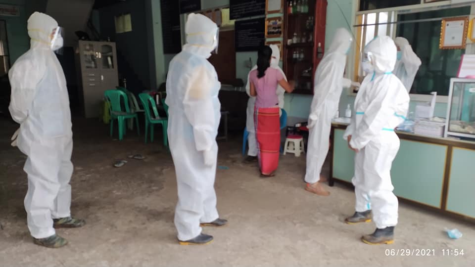 ကိုဗစ်-၁၉ လူနာ နေ့စဉ်တိုးပွားလာသဖြင့် မူဆယ်ဆေးရုံတွင် ထားစရာနေရာမရှိဖြစ်နေ