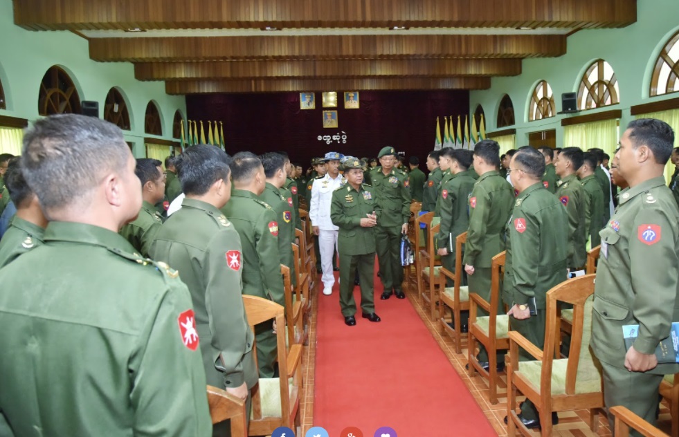 မတရားသည့်အမိန့်များ မနာခံလိုပါက စစ်တပ်ထဲမှ ထွက်ကြရန် CDM တပ်မတော်အရာရှိများ တိုက်တွန်း