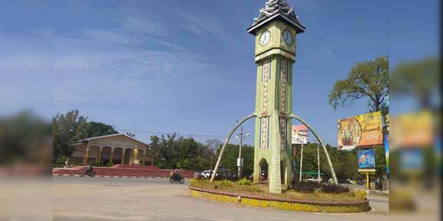 မြင်းခြံ နေရာအတော်များများတွင် ဗုံးပေါက်၊ စစ်ကောင်စီတပ်က မြို့တွင်းလှည့်ပတ်ပစ်ခတ်နေ