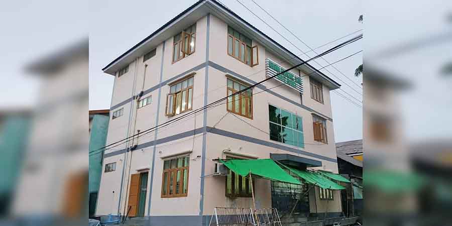 သရက်မြို့ မြန်မာ့စီးပွားရေးဘဏ်ဝန်ထမ်းများ ကိုဗစ်ကူးစက်ခံရသဖြင့် ဘဏ်အချို့ခေတ္တပိတ်ထား