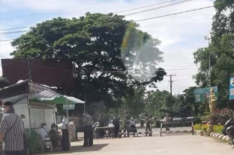 ကန်ကြီးထောင့်တွင် မြို့အဝင်အထွက်ဂိတ်ပိတ်ပြီး လော့ဒေါင်းပုံစံပြုလုပ်ထား