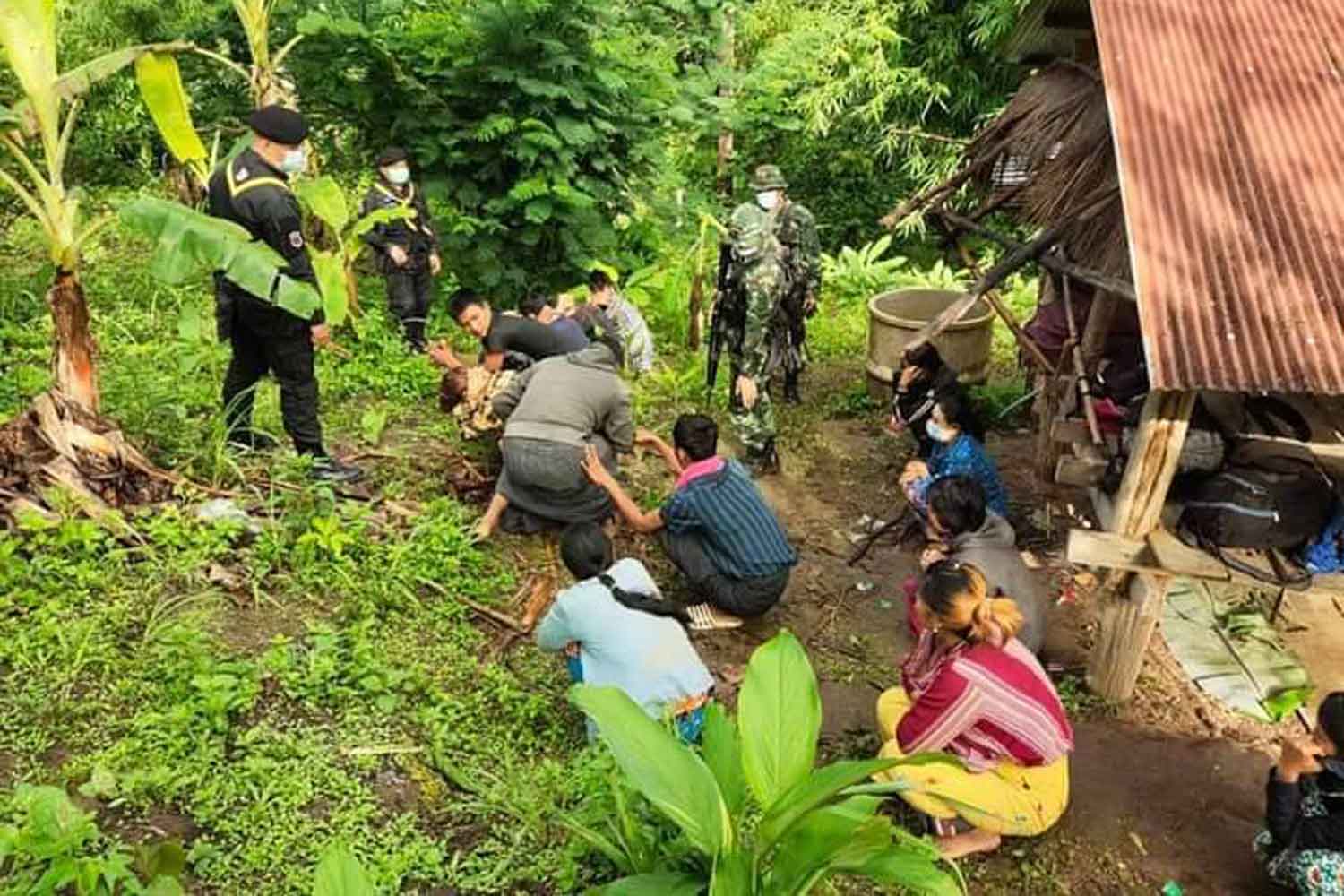 နယ်စပ်ဖြတ်ကျော် မြန်မာ ၁၅ ဦးကို ထိုင်းကင်းလှည့်စစ်တပ် ဖမ်းဆီး