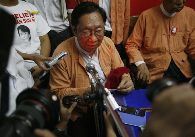 ဉီးဉာဏ်ဝင်းကို နေ့ချင်းပြီး သင်္ဂြိုဟ်မည်၊  မသေသင့်ဘဲ သေဆုံးခဲ့ရခြင်းဖြစ်ဟု ရှေ့နေပြော