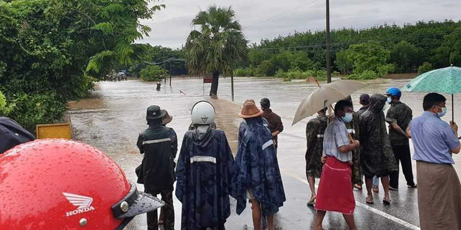 သံဖြူဇရပ် - မုဒုံကားလမ်း ရေကျော်၊ ကားအစီး ၁၀၀ နီးပါး ပိတ်မိနေ