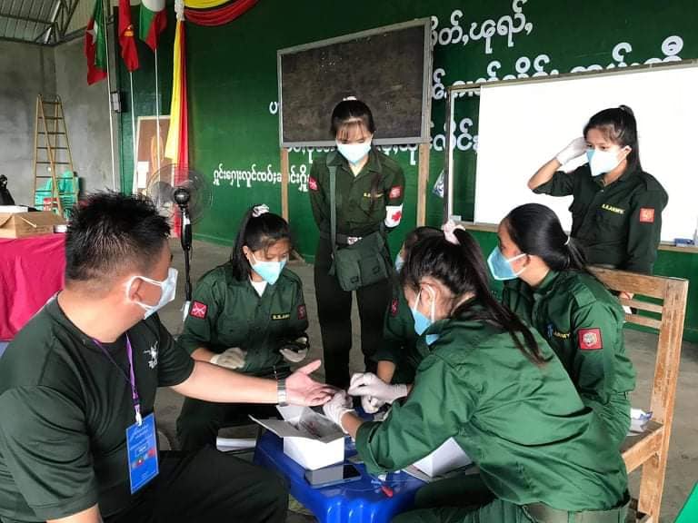 SSPP/SSA ဌာနချုပ်နယ်မြေ၌ ကိုဗစ်- ၁၉ ကာကွယ်ဆေး စထိုးပေးနေ (ဓာတ်ပုံ)