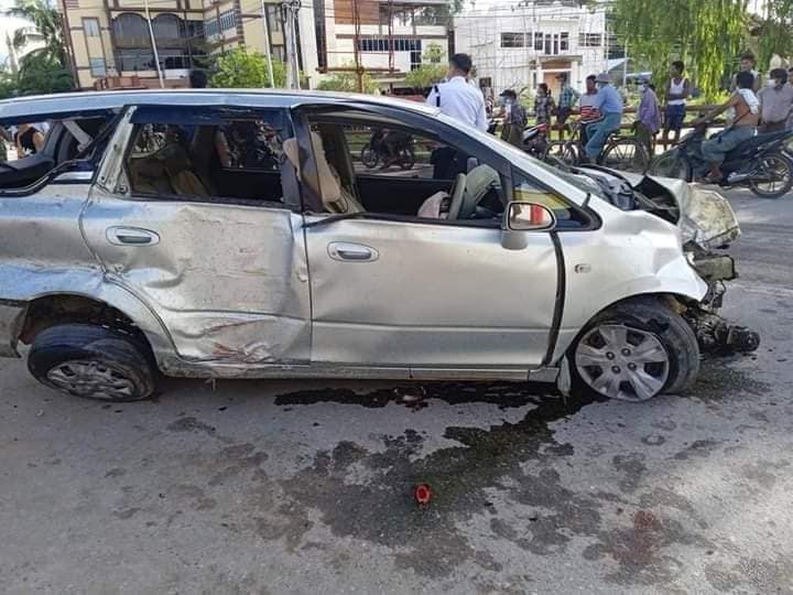 ရွှေဘိုမြို့တွင် ရဲကားတစ်စီး တံတားကို ဝင်တိုက်ပြီး  ရဲ ၁ ဦး သေဆုံး