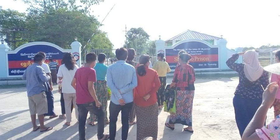 ရွှေဘိုအကျဉ်းထောင်က နိုင်ငံရေးအကျဉ်းသား ၂၅၀ ကျော် မိသားစုနှင့် တွေ့ခွင့်မရ