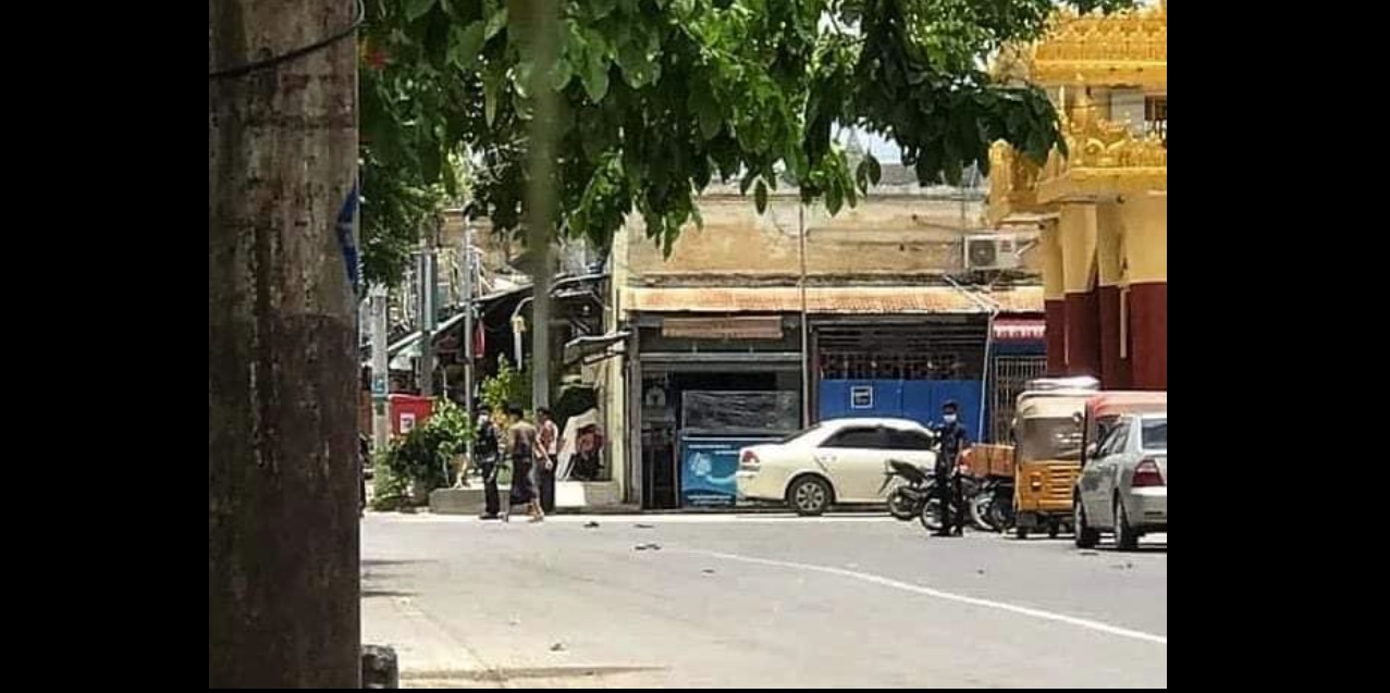 မန္တလေး မြတောင်စစ်ကြောင်း ပစ်ခတ်ဖြိုခွင်းခံရ၊ ဆန္ဒပြသူ ၂ ဦး ကျည်ထိမှန်သေဆုံး