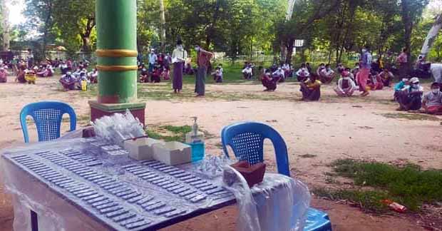 ဘုတလင်ပြည်သူ့ဆေးရုံတွင် ဆေးဝါးများ ဝယ်ယူသုံးစွဲနေရသဖြင့် ကိုဗစ်-၁၉ လူနာများအခက်ကြုံ
