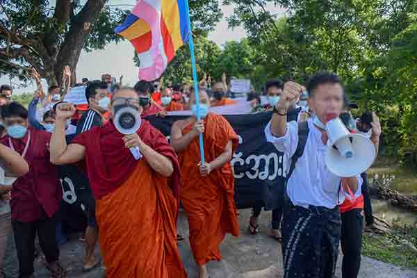 ၈၈၈၈ လူထုအရေးတော်ပုံကြီး ၃၃ နှစ်ပြည့်နေ့ မန္တလေးသပိတ်အင်အားစုစစ်ကြောင်း