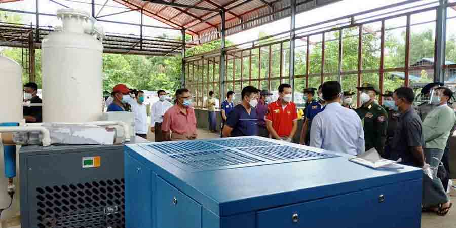 ပုသိမ်မြို့ အောက်ဆီဂျင်စက်အတွက် စစ်တပ်ကို ကျေးဇူးတင်ကြောင်းပြောသူ ၂ ဦး သတိပေးခံရ