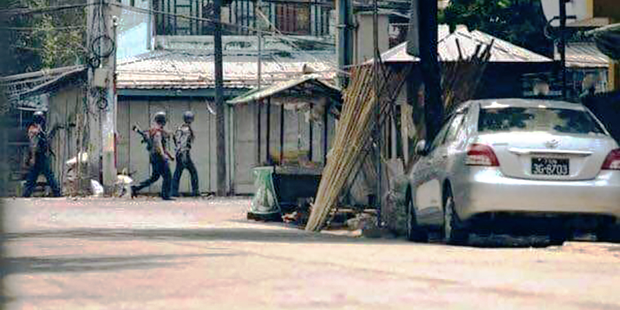 တောင်ဒဂုံမြို့နယ်တွင် စစ်ကောင်စီခန့် ရာအိမ်မှူး ၁ ဦး သေနတ်ဖြင့် ပစ်ခတ်ခံရ