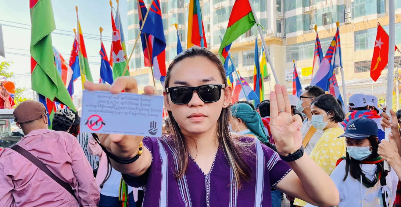 “တော်လှန်ရေးအတွက်ခွန်အားသစ်တခုဖြစ်ဖို့ရည်ရွယ်ထားတယ်” အဆိုတော် မူးလာ