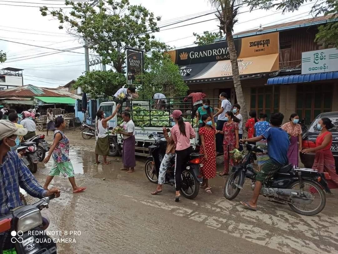 ရွှေဘိုမြို့ရှိ အိမ်ခြေ ၄၀၀၀ခန့်ကို Rescue-Shwebo နှင့်စက်ဘီးစီးလူငယ်အဖွဲ့တို့ ကုန်စိမ်းဝေငှ