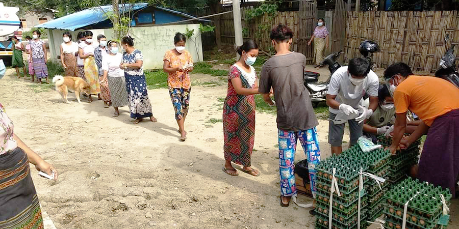 ချောက်မြို့တွင် ကြက်ဥ ၁ လုံး ကျပ် ၉၀ နှုန်းဖြင့် ပြည်သူမှ ပြည်သူသို့ ရောင်းချပေး