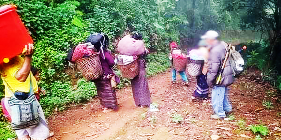 ထနောင်းပကားရွာသား ၂၀ ကျော်ကို စစ်ကောင်စီတပ်က လူသားဒိုင်းကာအဖြစ် ဖမ်းဆီးခေါ်ဆောင်
