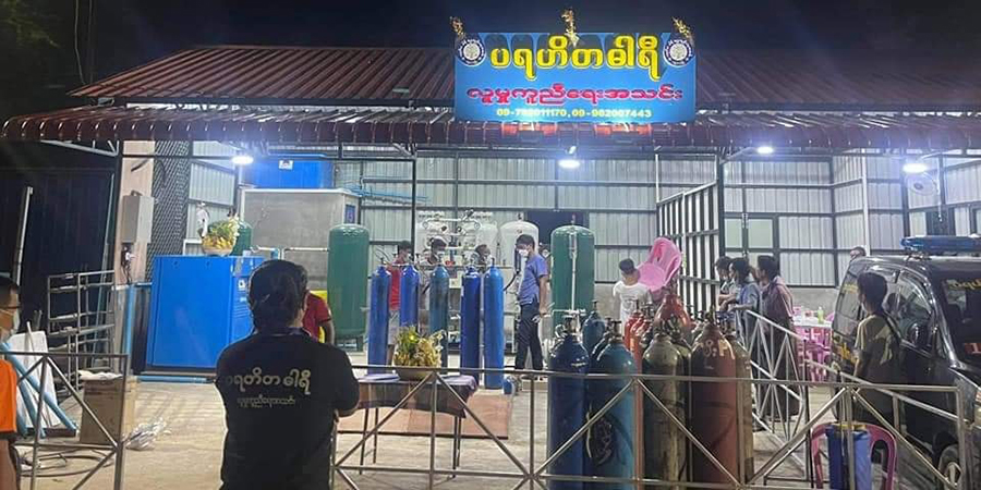 မန္တလေးမြို့ရှိ M-Rescue အောက်ဆီဂျင်စက်ရုံက ၄၀ လီတာ အိုးများကို စတင်ဖြည့်ပေးနေ